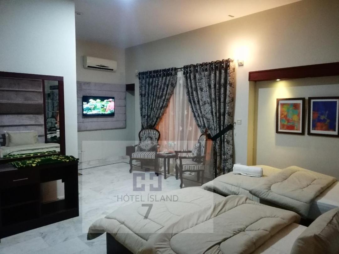 Hotel 7Island Karachi Exterior foto